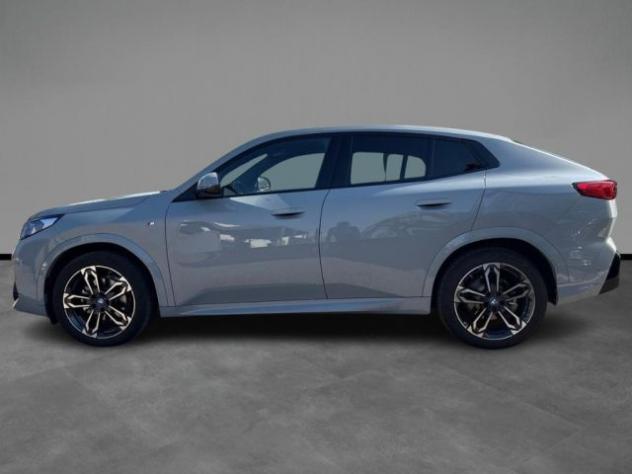 BMW iX2 eDrive 20 Msport Aut. rif. 24056620 - Foto 3