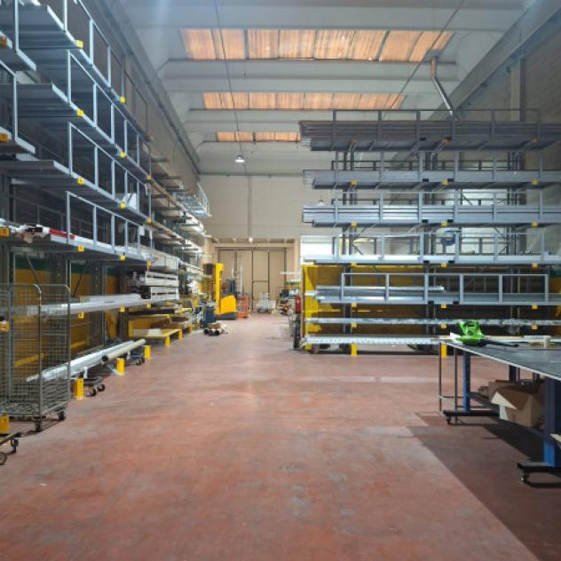Immobile di 750 m² con 1 locale in vendita a Rubiera - Foto 4