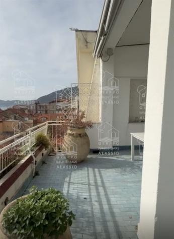 ALASSIO: ATTICO FRONTE MARE IN AFFITTO - Foto 2