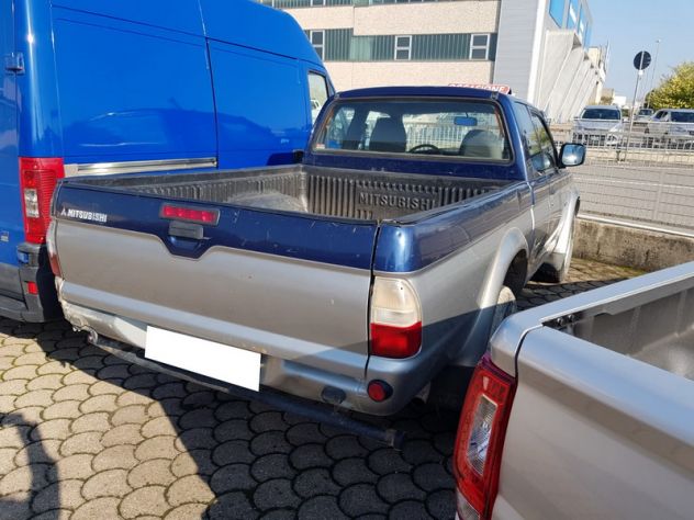Mitsubishi L200 2.5 TDI 4WD 115CV Cabina Singola - Foto 5