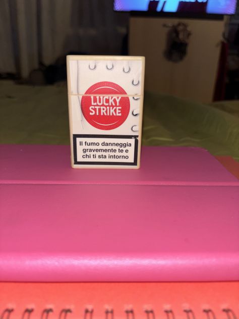 PORTA PACCHETTO SIGARETTE EDIZIONE LIMITATA IN GOMMA ANNI 2000/05”LUCKY STRIK - Foto 3