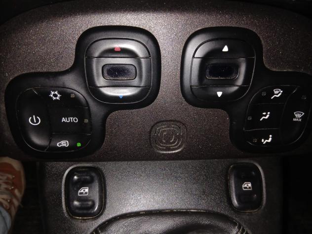 Fiat Panda 1.3 mjt 16v Cross 4x4 s&s 95cv - Foto 10