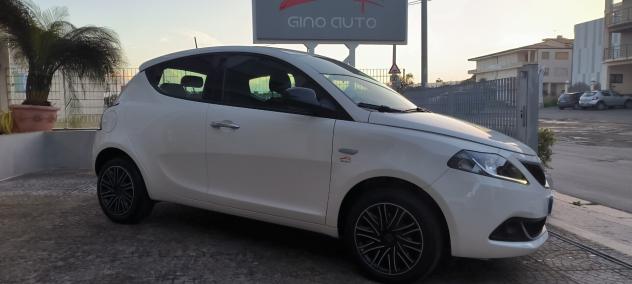 Lancia Ypsilon 1.0 FireFly 5 porte S&S Hybrid Gold - Foto 5