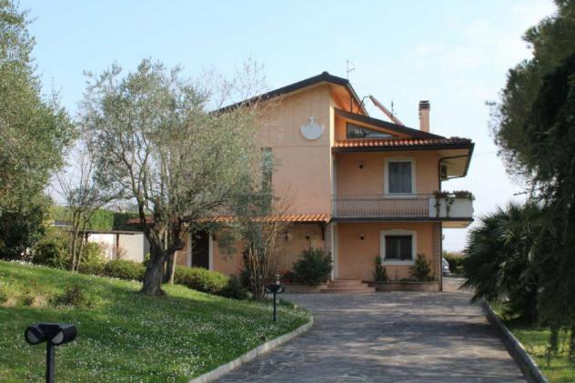 CASA SINGOLA BIFAMILIARE IN VENDITA PESARO VICINANZE