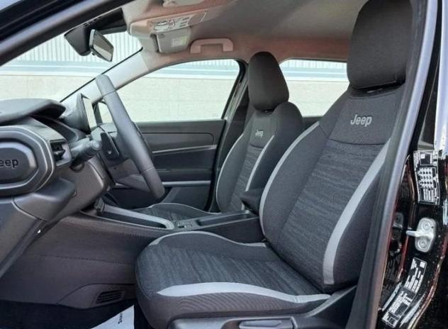 Jeep Avenger e-Hybrid 1.2 MHEV e-Hybrid Turbo Longitude - Foto 7