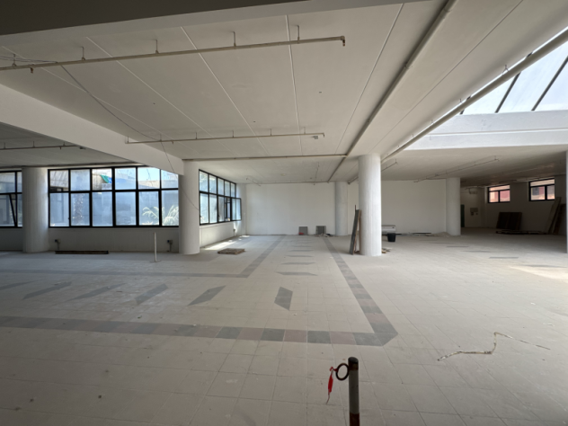 IN AFFITTO – Locale commerciale 250 mq in centro commerciale - Foto 5