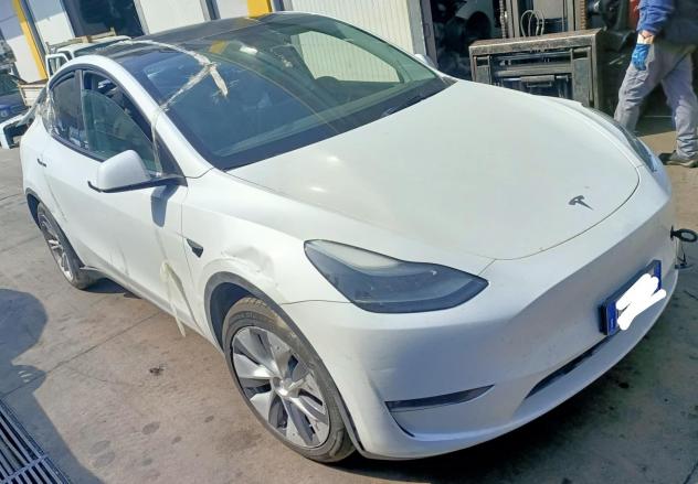 RICAMBI USATI AUTO TESLA Model Y Serie N.D. 4D1 Elettrica (19) - Foto 10