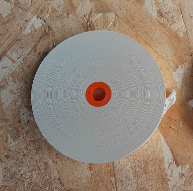 Nastro Carta preincollato forato per impiallacciatura da 1,5 cm.lunghezza 200ml - Foto 2