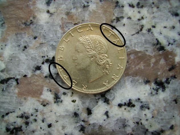 20 LIRE DEL 1976 CON DIFETTO DI CONIO - DOPPIO BORDO -