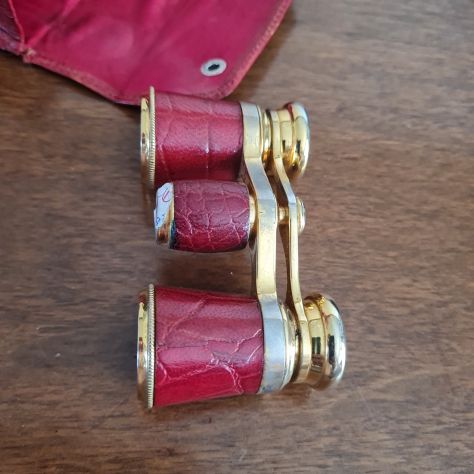 Binocolo  vintage da teatro con rivestimento in  pelle di coccodrillo. - Foto 3
