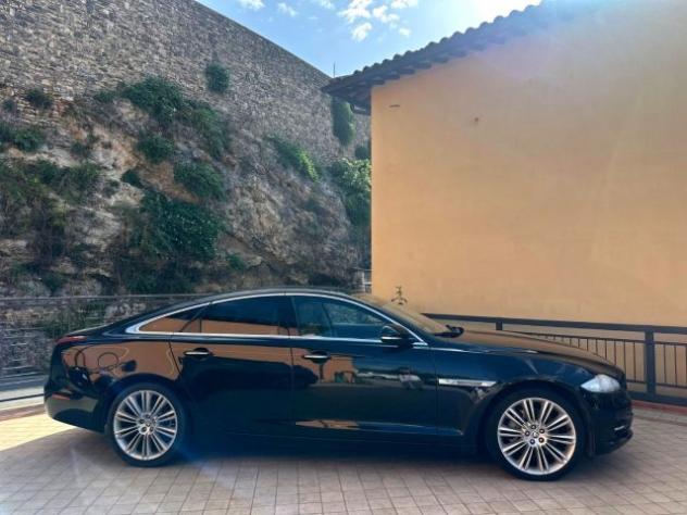 JAGUAR XJ 3.0D V6 Premium Luxury rif. 22214084 - Foto 4