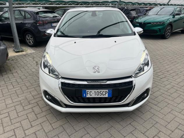 Peugeot 208 1.2 PureTech 82cv Allure - Foto 2