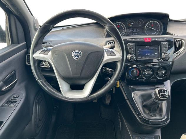 Lancia Ypsilon III 2015 1.2 Gold ecochic Gpl 69cv - Foto 7