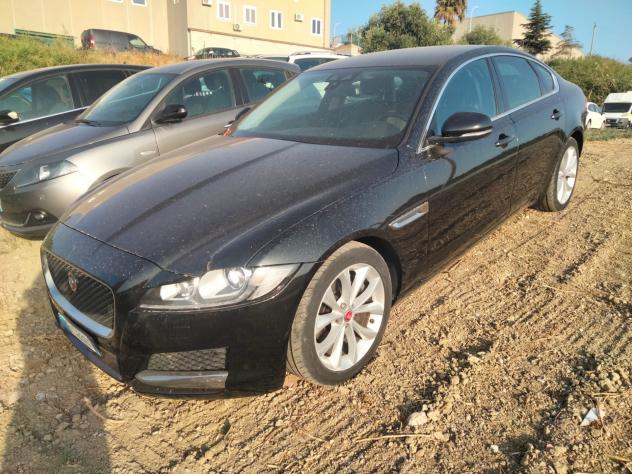 Jaguar XF - Foto 2