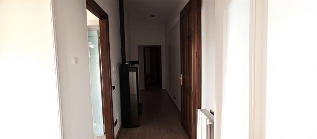 QUADRILOCALE IN VILLA D'EPOCA - Foto 4