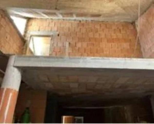Immobile in asta di 323 m², box auto in vendita a Frontone - Foto 6