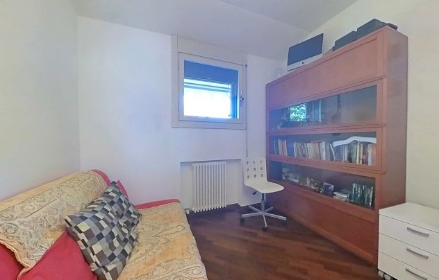 LESMO: Appartamento con 4 camere e Garage doppio - Foto 8
