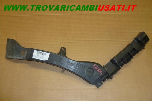 STAFFA LAT. PARAURTI POST. 9683047280 DX PEUGEOT 3008 (T8)  Carrozzeria  Lamierati esterni  Paraurti  Staffa sostegn PEUGEOT - 3008 - 01-02-2014 - 01-