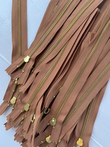 X82 Cerniere Lampo Zip metallo senza tiretto cm 22 Nocciola – Pz. 25 - Foto 6