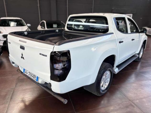 MITSUBISHI L200 2.3 D Double Cab 4x4 Easy Select Invite Connect rif. 23484829 - Foto 9