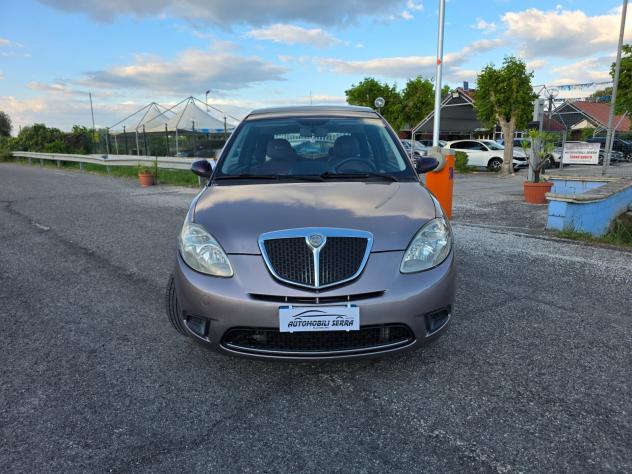 Lancia Ypsilon 1.4 Argento Ecochic GPL - Foto 2