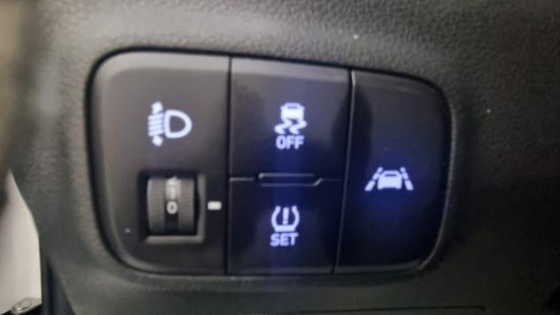 HYUNDAI i10 1.0 MPI Tech rif. 23798890 - Foto 10
