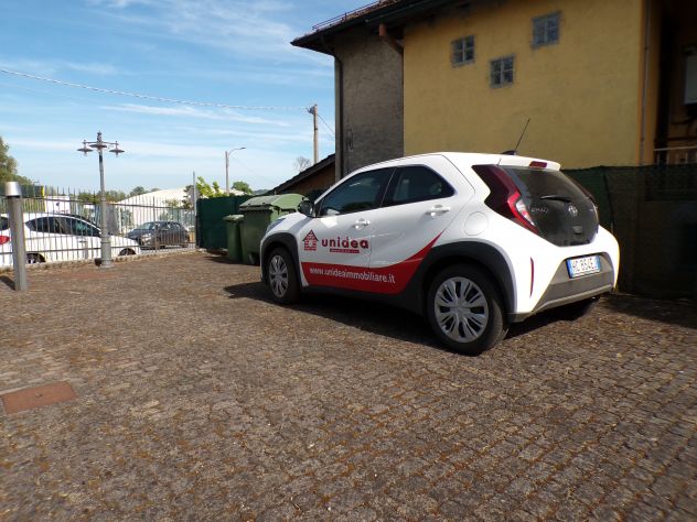 Biandronno - Appartamento con splendida terrazza - Foto 10
