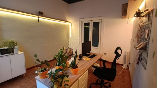 Ampio e Luminoso locale uso Ufficio/Studio a 2 passi dal Mare