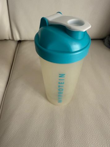 Myprotein Shaker Bottiglia da 600 ml, Post-allenamento, Plastica, Riutilizzabile
