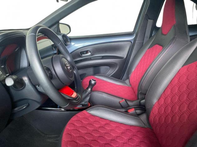 Toyota Aygo X 1.0B (72 CV) Undercover - Foto 9