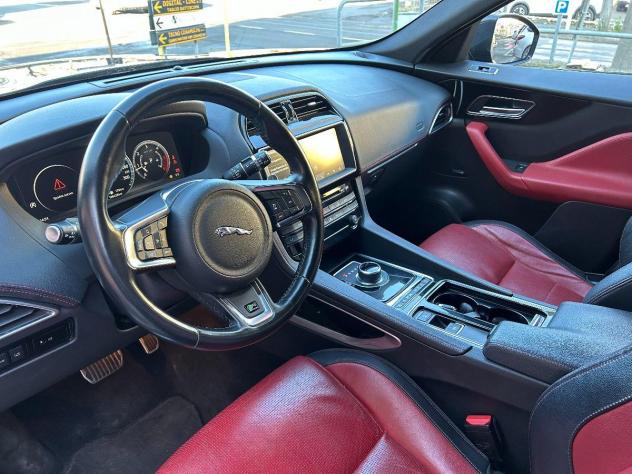 JAGUAR - F-Pace - 2.0 D 240 CV AWD aut. R-Sport - Foto 10