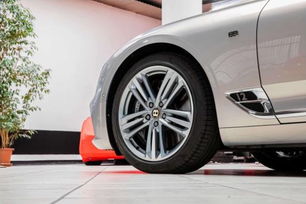 BENTLEY Continental GTC V12 "FIRST EDITION"|MULLINER PACK|TOURING SPE rif. 23711749 - Foto 8
