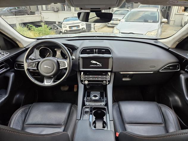 Jaguar F-Pace 2.0D 180cv CHEQUERD FLAG AWD AUTO - Foto 9