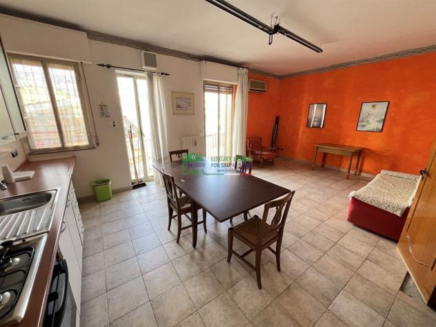 Trilocale abitabile + Terrazzo comune in zona Salesiani, Ragusa