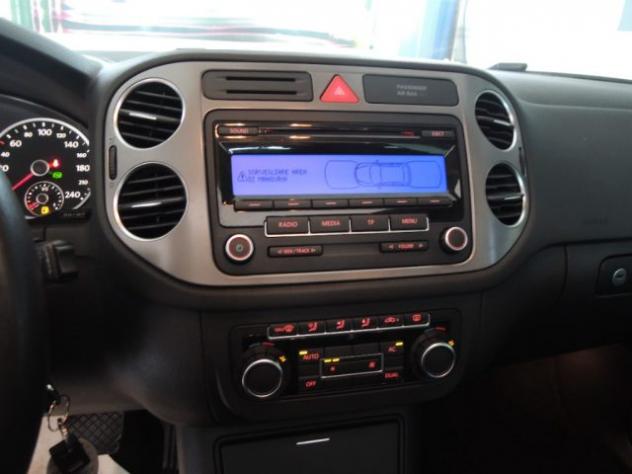VOLKSWAGEN Tiguan 2.0 TDI 4MOTION DSG FULL OPTIONAL 140CV rif. 24123260 - Foto 10