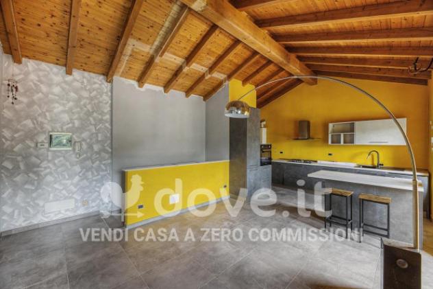 Appartamento di 78 m² con 2 locali in vendita a Dumenza