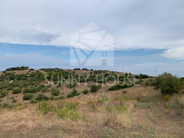 VENDITA MAGAZZINO CON TERRENO A POCHI CHILOMETRI DA LASCARI - Foto 4