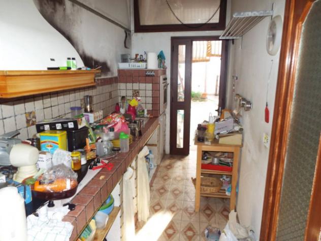 Immobile in asta di 261 m² con più di 5 locali e box auto in vendita a Lizzanello - Foto 8