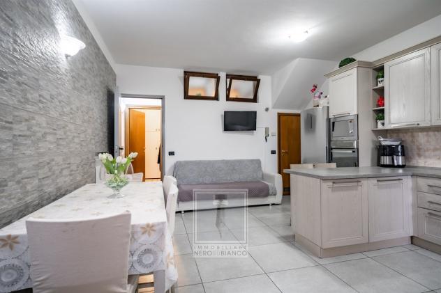PORZIONE DI CASA VISTA LAGO A OLGINATE - Foto 5