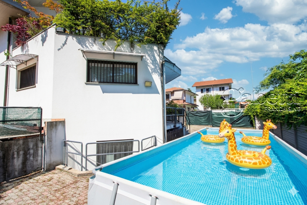 Villa in vendita a Parabiago