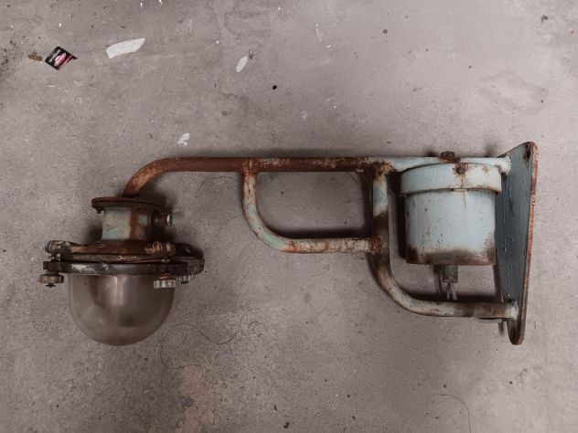 Lampioncino stradale industriale vintage