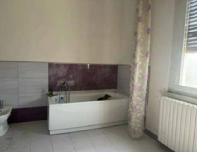 Immobile in asta di 202 m² con più di 5 locali in vendita a Broni - Foto 10