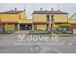 Villa di 187 m² con 5 locali e box auto doppio in vendita a Oleggio