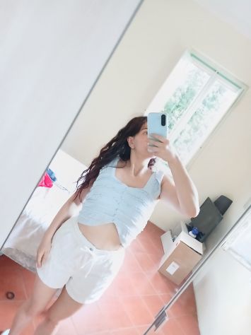 Massaggi fatti da massaggiatrice esperta a Firenze o video Tel:3514243306