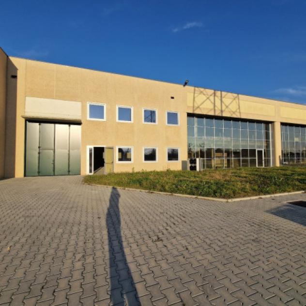 Immobile di 595 m² con 3 locali in affitto a Arese - Foto 4