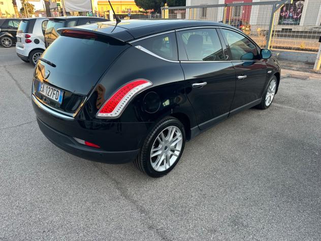 Lancia Delta 1.6 MJT DPF Platino - Foto 3
