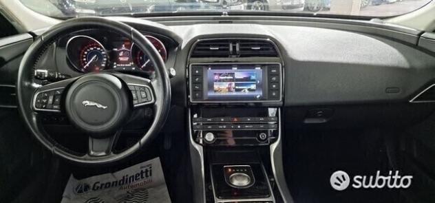 JAGUAR XE 2.0 D TURBO 180cv aut. prestige 2017 - Foto 8
