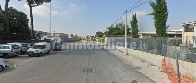 Capannone industriale zona carinaro teverola