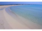 SALENTO: CASA INDIPENDENTE CLIMATIZZATA 8 posti-200m SPIAGGIA