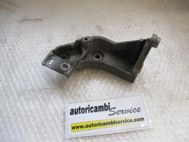 8200157461 SUPPORTO MOTORE RENAULT LAGUNA SW 1.9 D 88KW 6M 5P (2003) RICAMBIO USATO